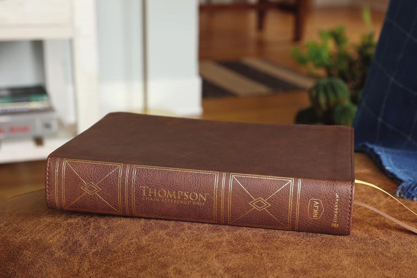 NKJV, Thompson Chain-Reference Bible, Leathersoft, Brown, Red Letter, Comfort Print