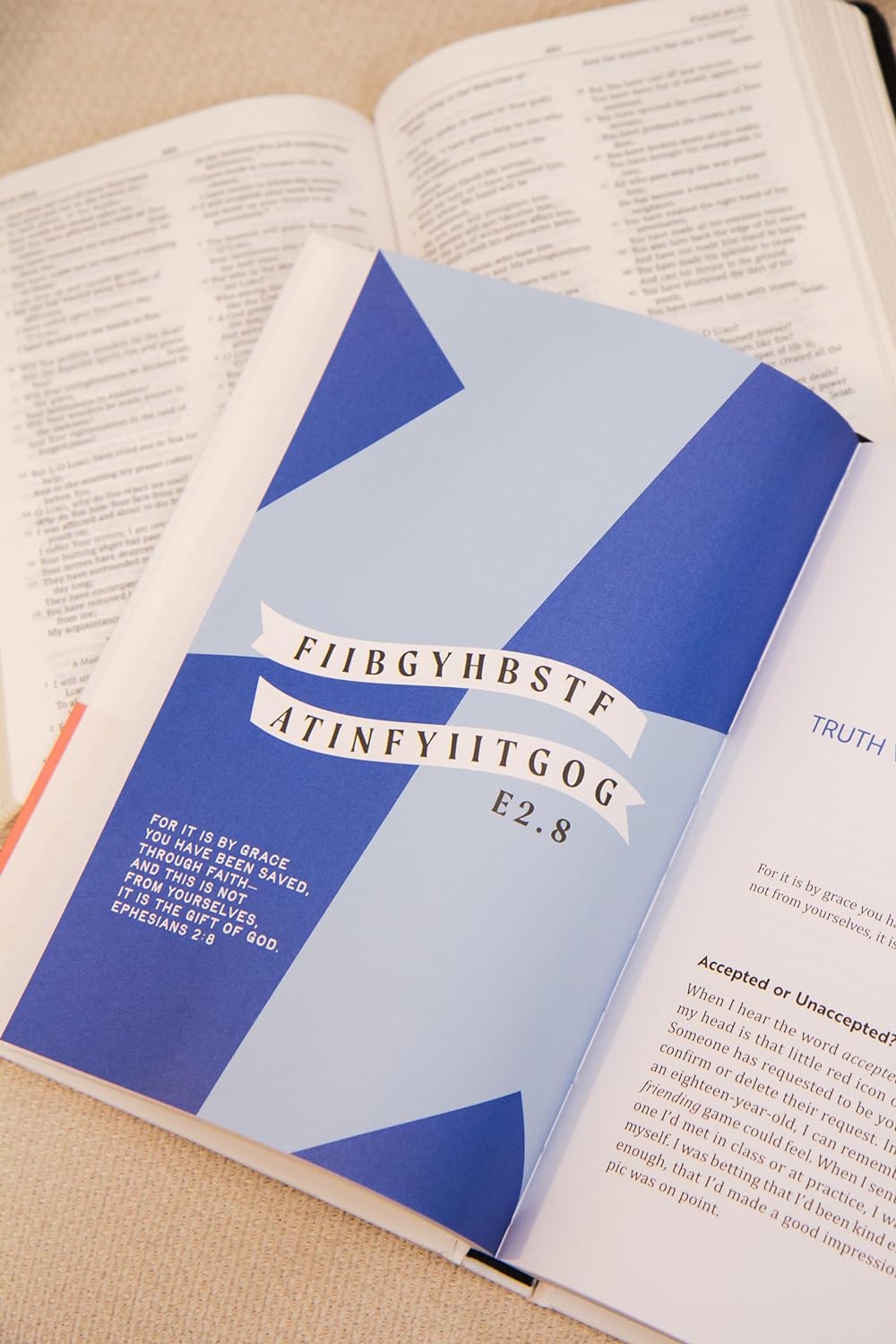 Dwell Differently: Overcome Negative Thinking with the Simple Practice of Memorizing God’s Truth