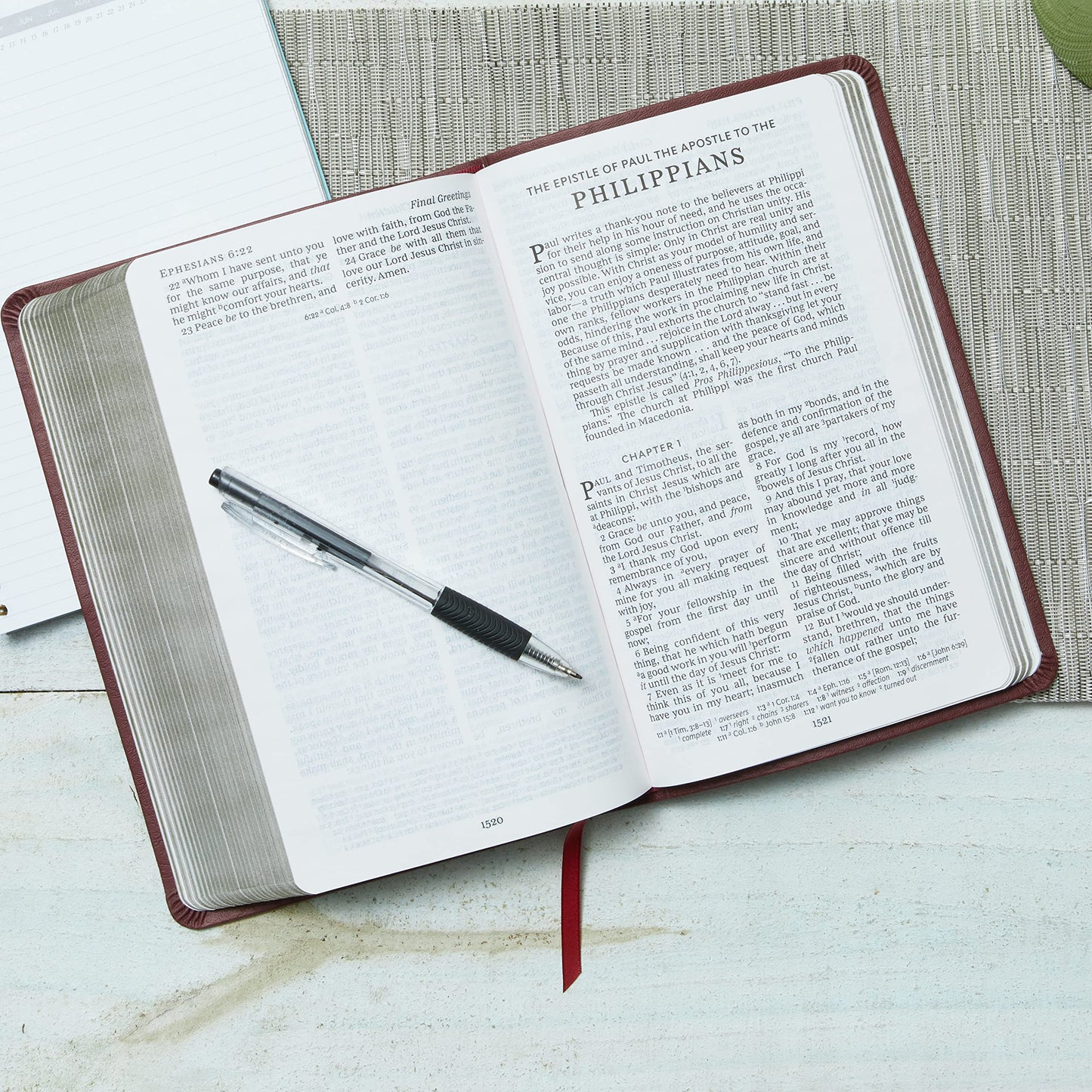 NKJV, Deluxe Thinline Reference Bible, Genuine Leather