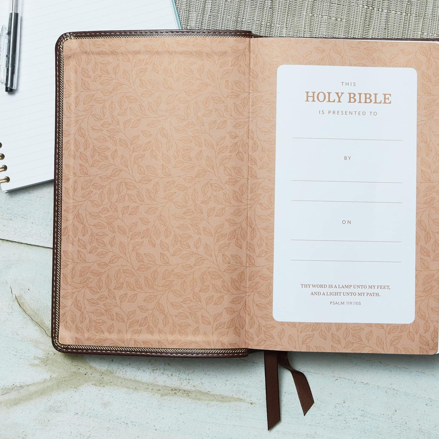 KJV Holy Bible, Personal Size Giant Print Reference Bible