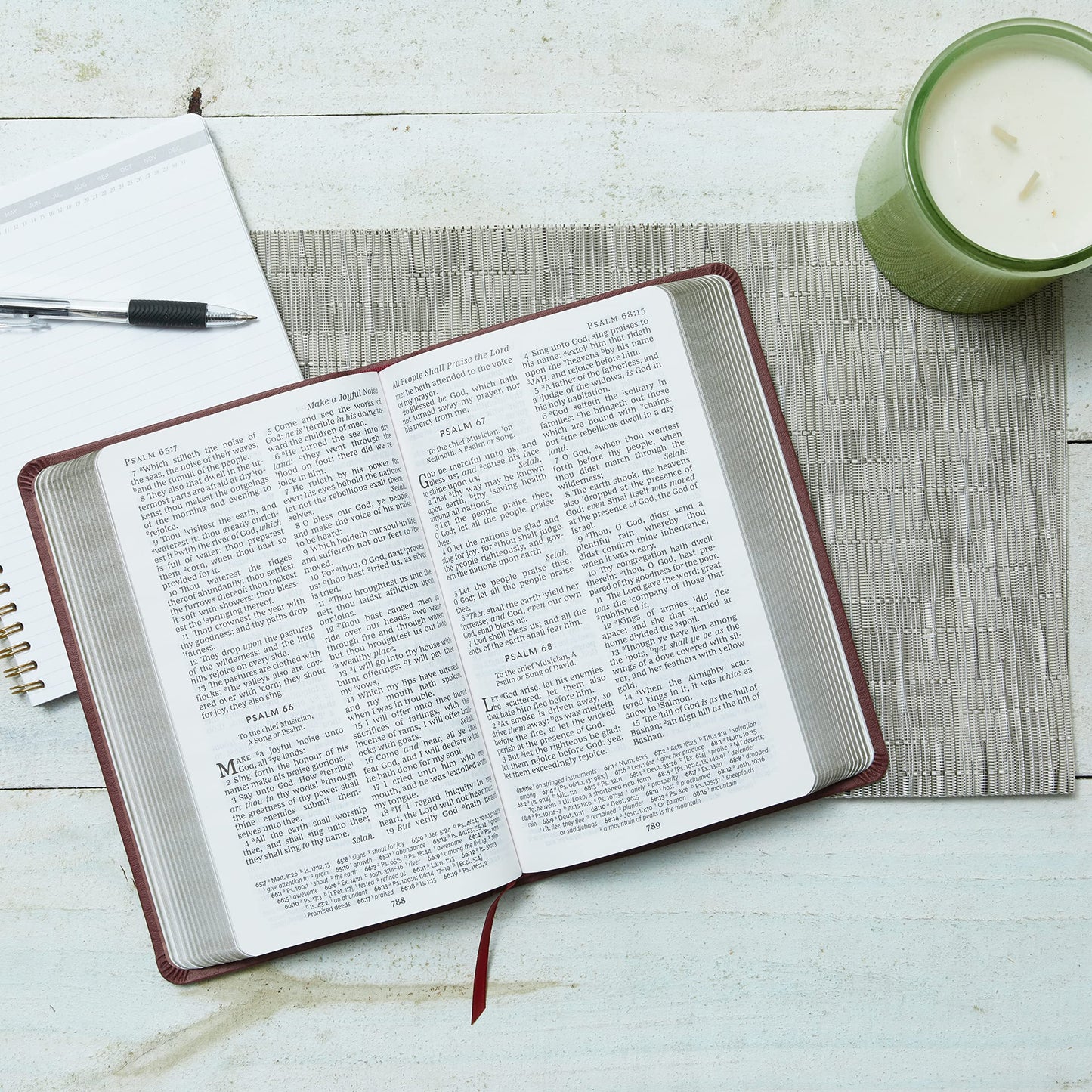 NKJV, Deluxe Thinline Reference Bible, Genuine Leather