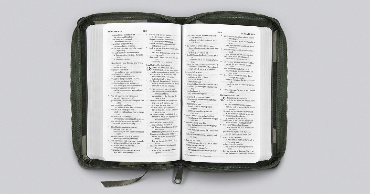 ESV Compact Bible (Canvas with Zipper, Camo Design)