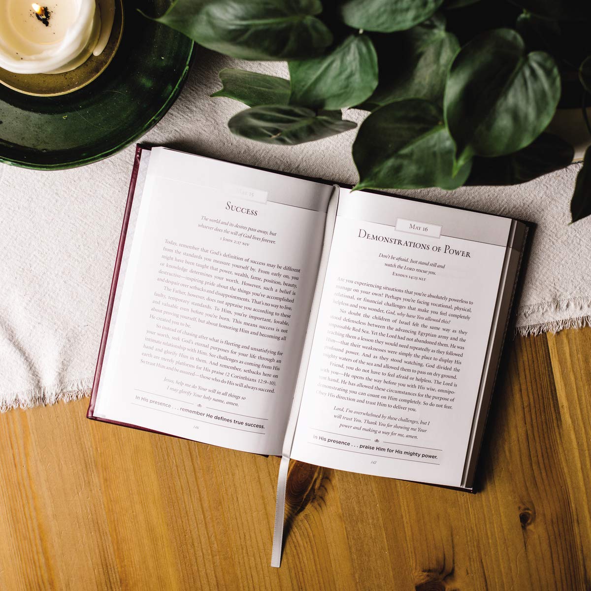 Every Day in His Presence : 365 Devotions