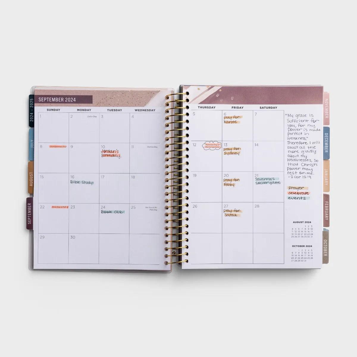 (in)courage - God in Every Season Agenda Planner + Prayer Board