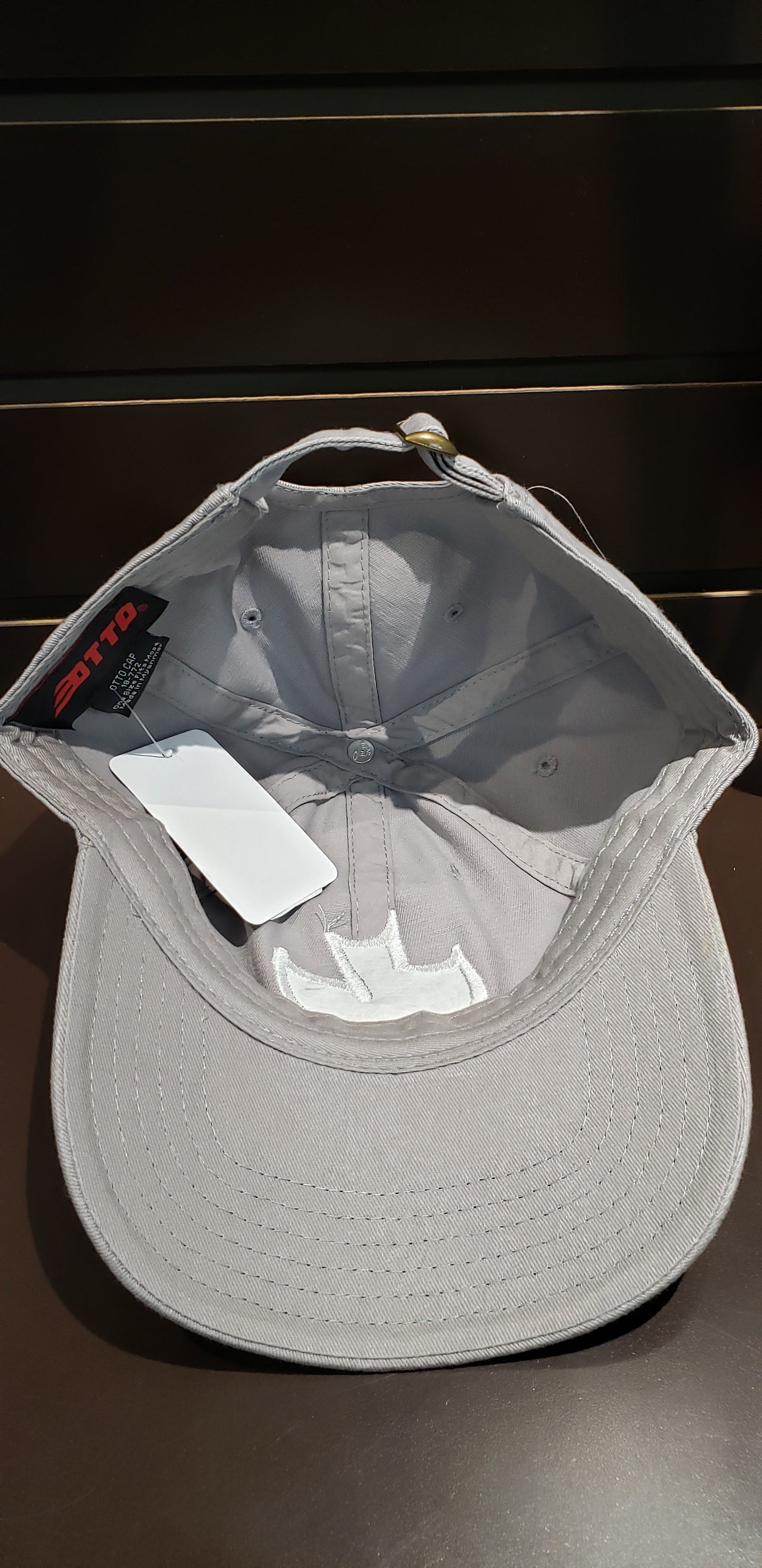 CAP DOVE SHORT BILL STRAPBACK GRAY