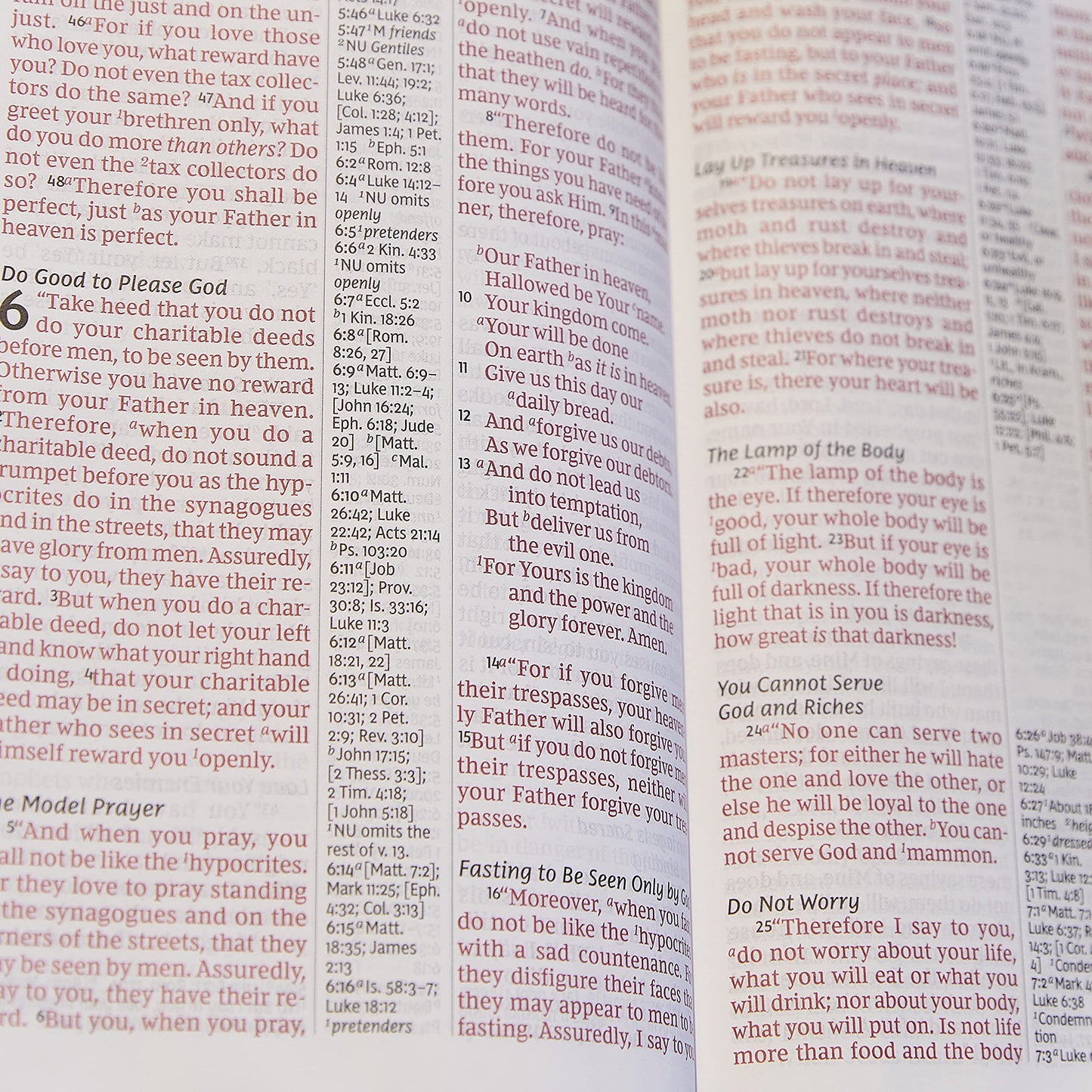 NKJV Giant Print Center-Column Reference Bible